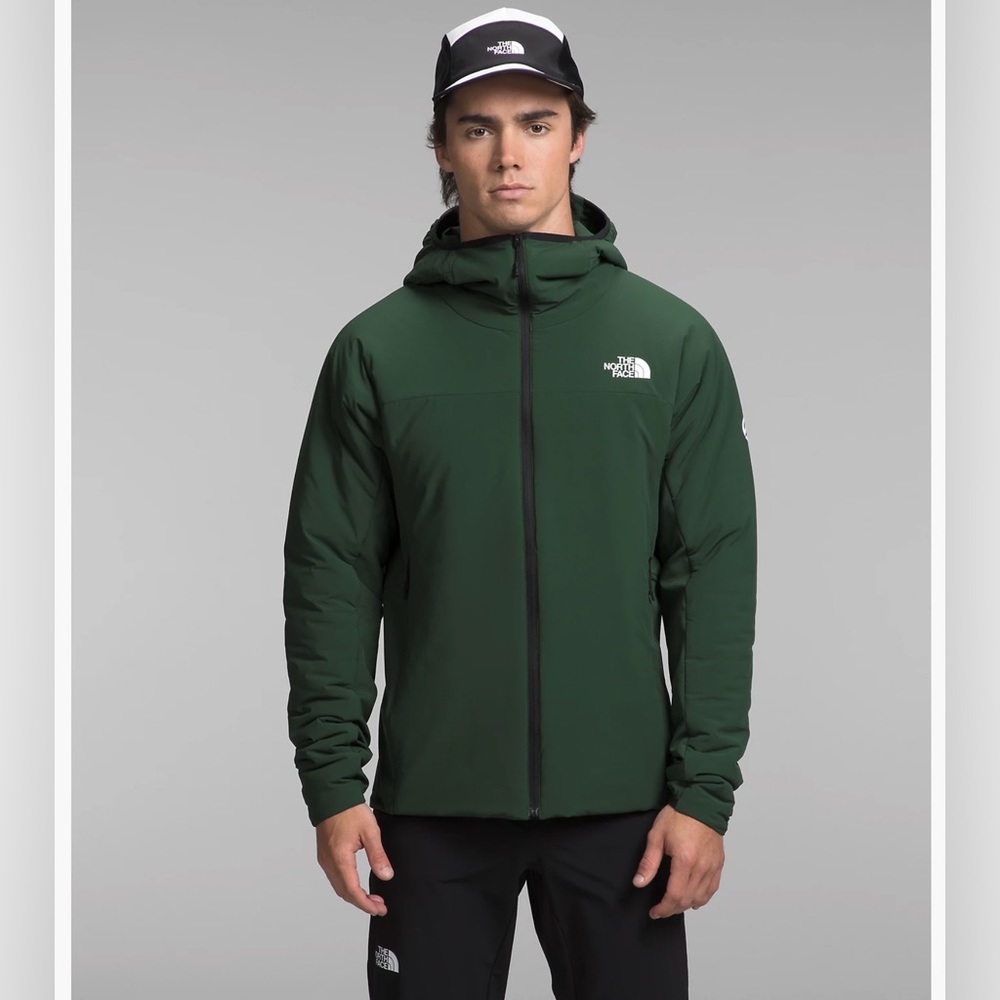 New with Tags! Men’s Summit Series Casaval Hybrid Hoodie in Pine Needle Large